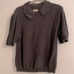 Short sleeve gray sweater